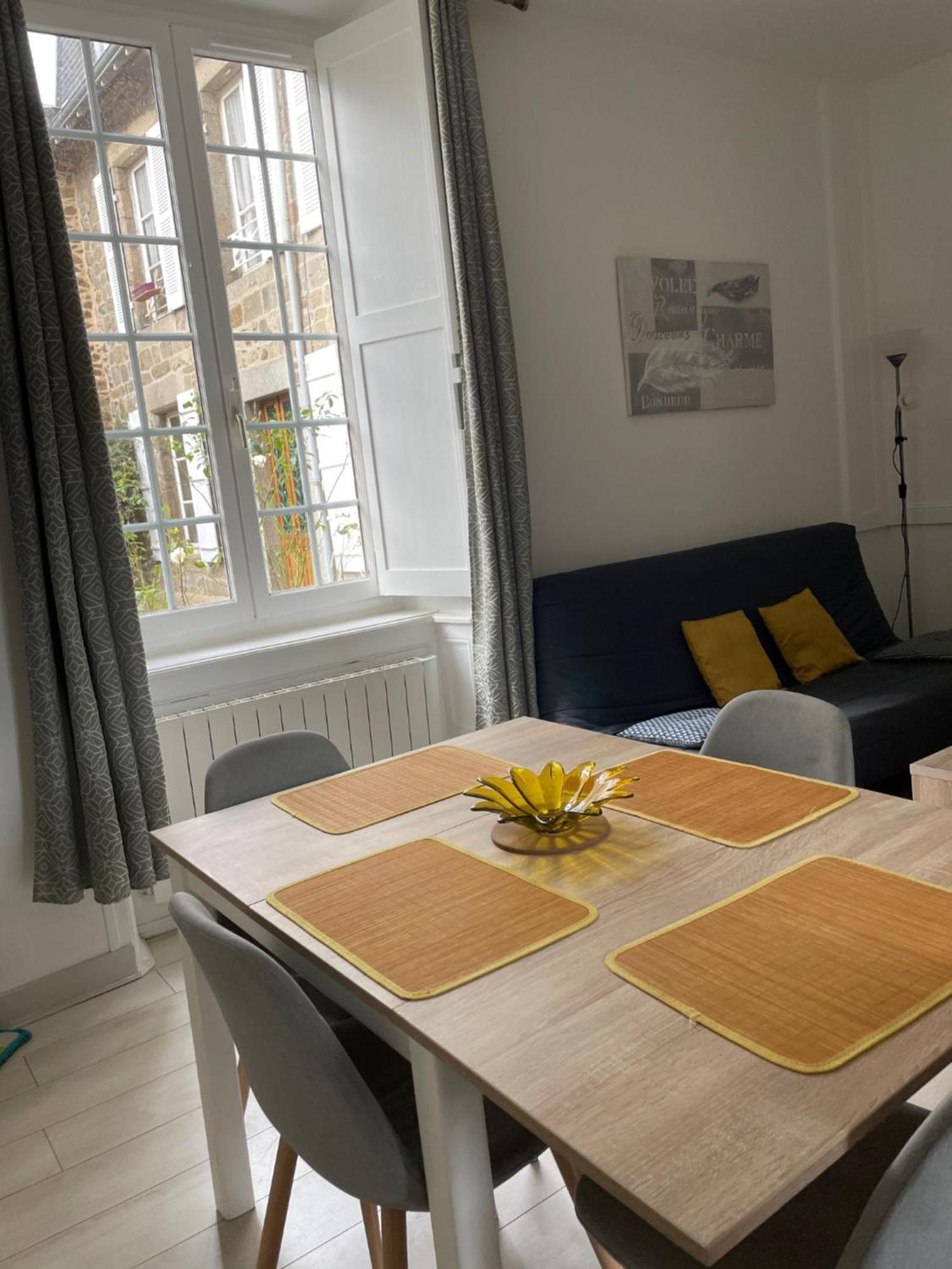 Charmant Appartement T2 Plein Centre Ville Saint-Brieuc Kültér fotó